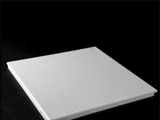 600x600工程铝扣板-医院吊顶工程案例