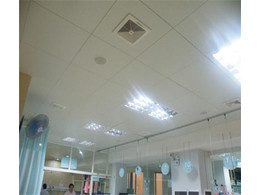 铝扣板价格你了解多少呢？来看看铝扣板吊顶有什么圈套！