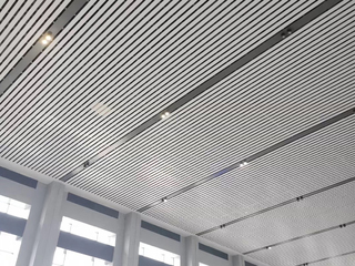 喷涂C型防风铝条扣